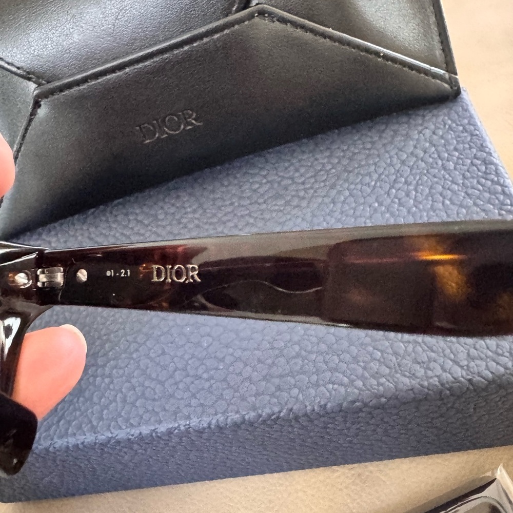 Dior Black Sunglasses - Picture 4 of 5